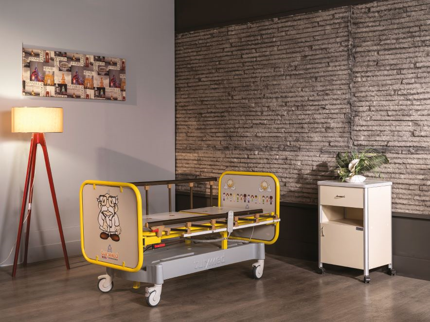 PEDİATRİK HASTA KARYOLASI (TEK MOTOR)