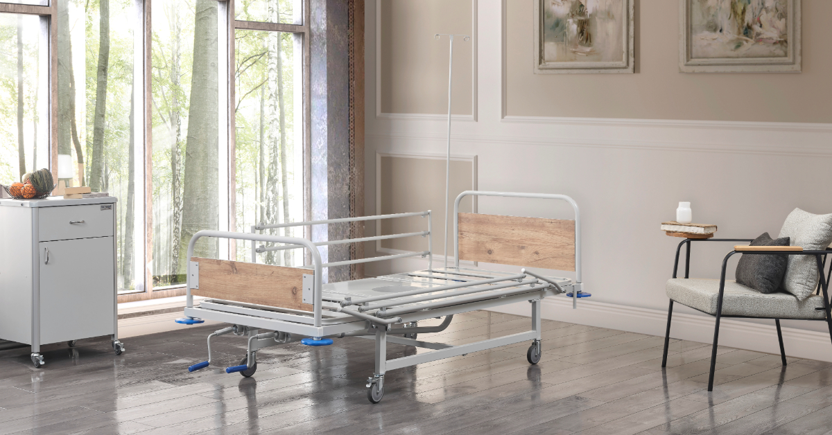 PATIENT BED (TWO SETTING MANUEL - W/BEDPAN)